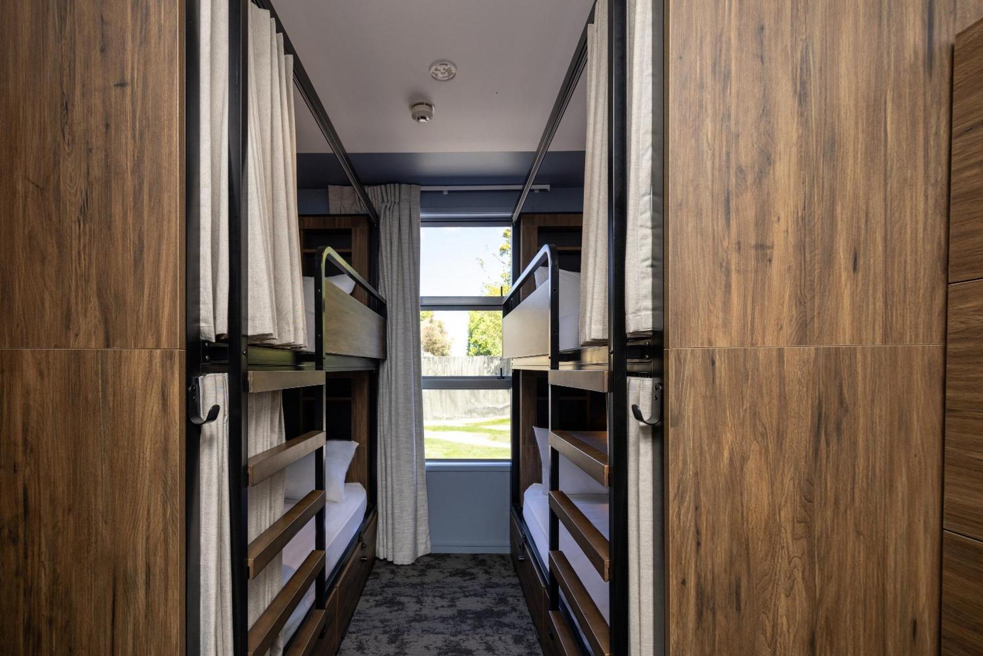 Haka House Rotorua Hostel Екстериор снимка